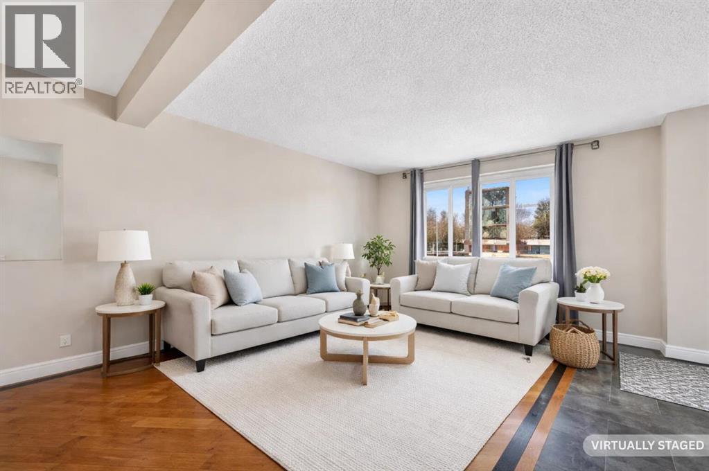 House for Sale in 132 Erin Grove Close SE|Calgary, Alberta T2B2T4 5