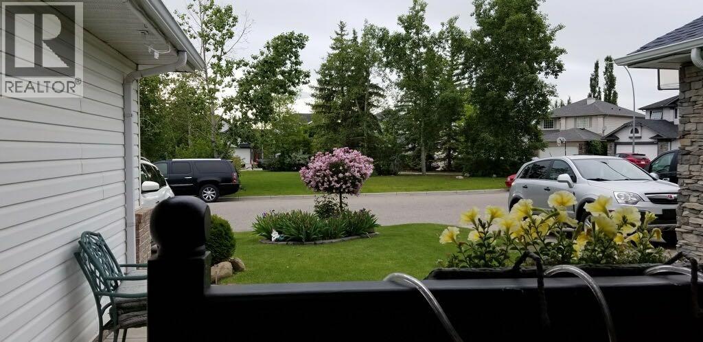 House for Sale in 42 Douglas Glen Green SE|Calgary, Alberta T2Z2N1 3