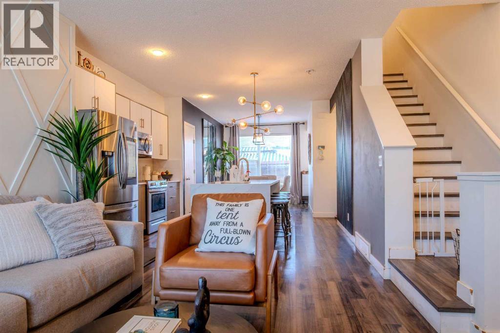 Row / Townhouse for Sale in 9021 46 Street NE|Calgary, Alberta T3J0Y9 5