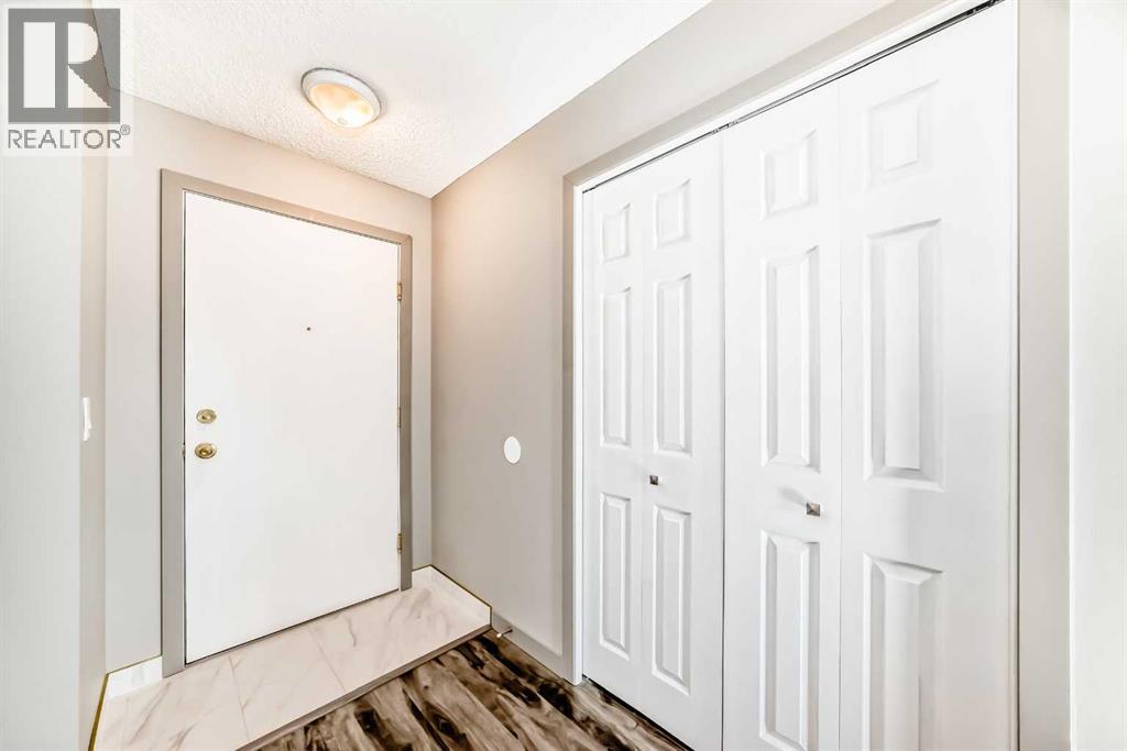 Apartment for Sale in 311, 1000 Citadel Meadow Point NW|Calgary, Alberta T3G5N5 3