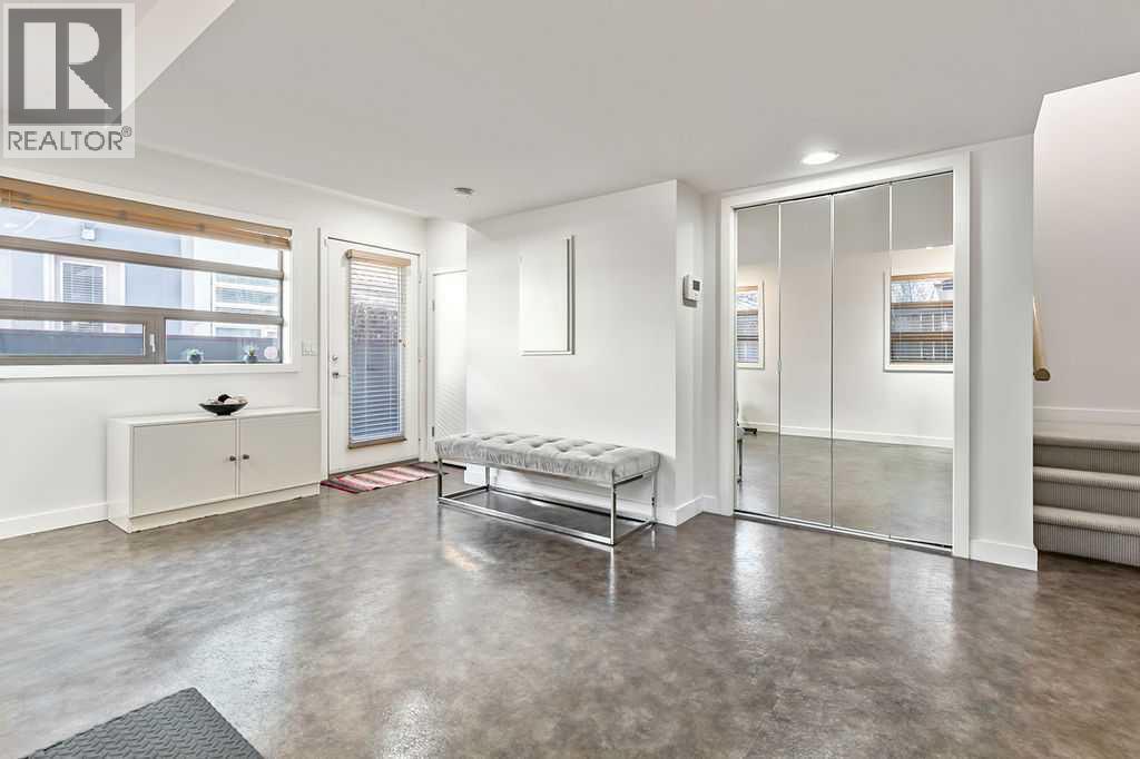 Row / Townhouse for Sale in 2, 1927 26A Street SW|Calgary, Alberta T3E2B8 4