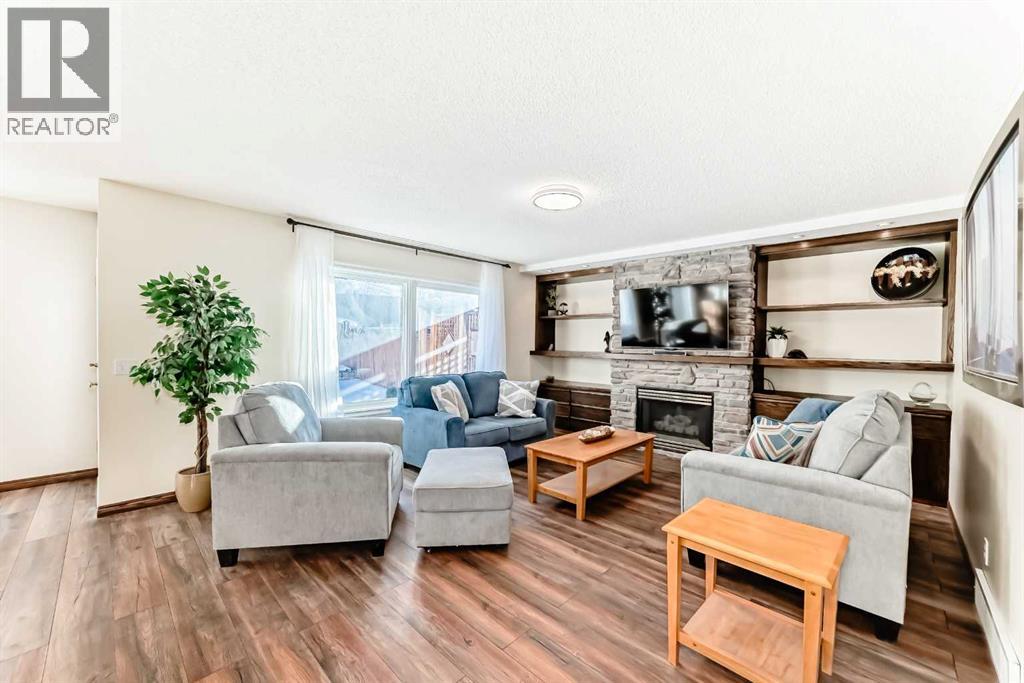 House for Sale in 205 Patterson Hill SW|Calgary, Alberta T3H3J2 5