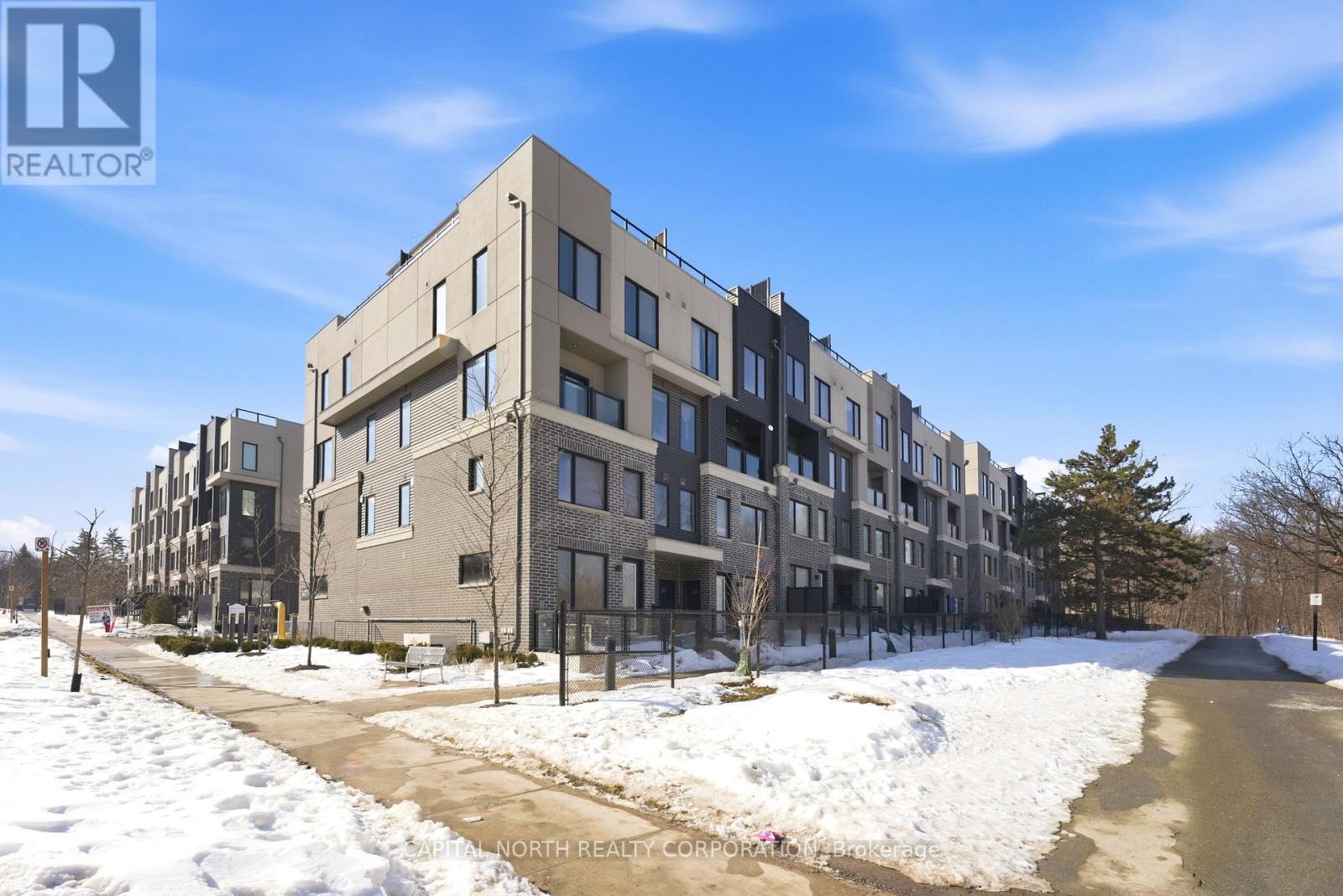 Row / Townhouse for Sale in 23 - 3473 WIDDICOMBE WAY|Mississauga (Erin Mills), Ontario L5L0B8