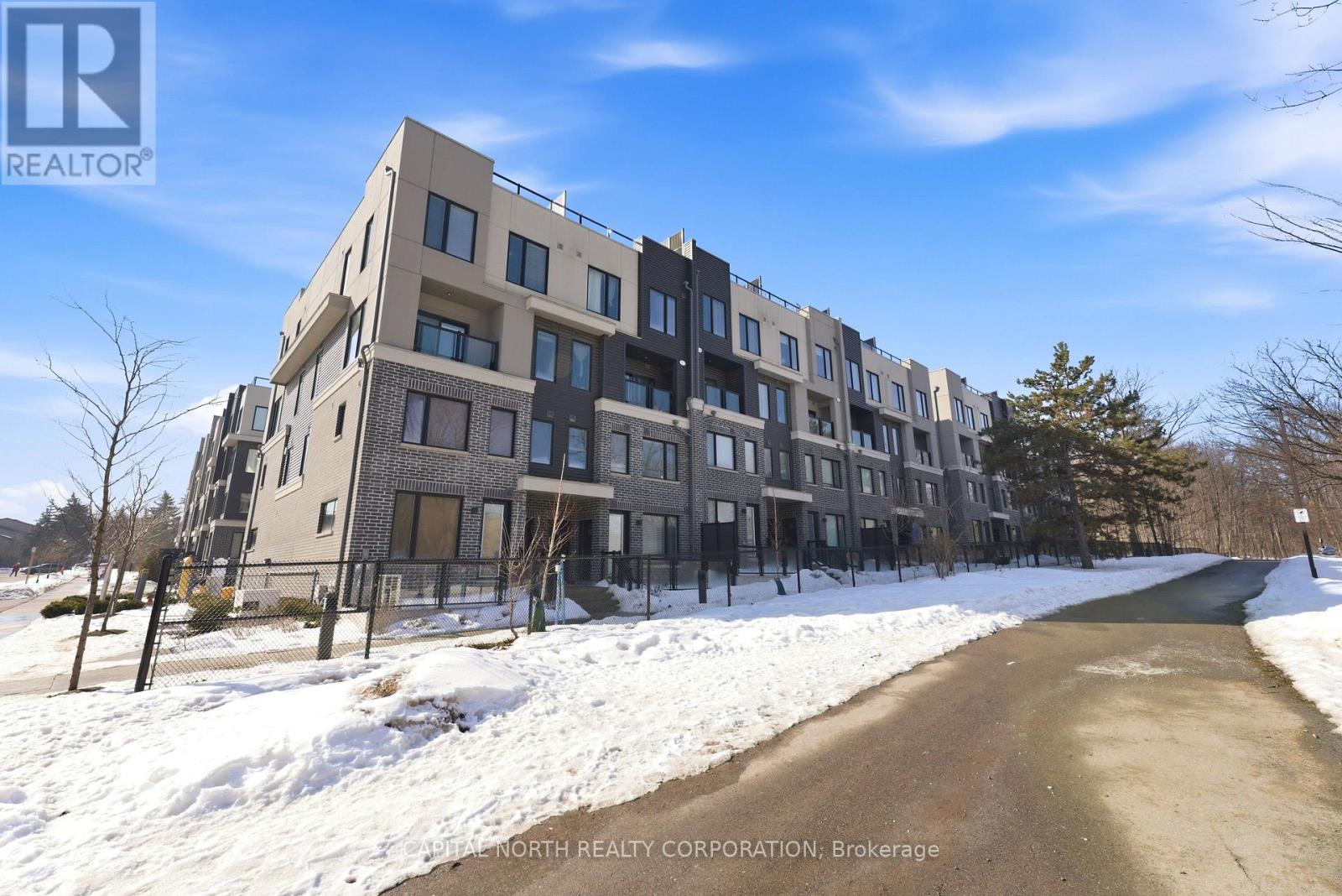 Row / Townhouse for Sale in 23 - 3473 WIDDICOMBE WAY|Mississauga (Erin Mills), Ontario L5L0B8 2