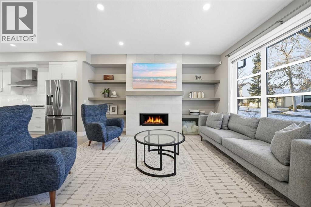 Duplex for Sale in 615 21 Avenue NW|Calgary, Alberta T2M1K1 4