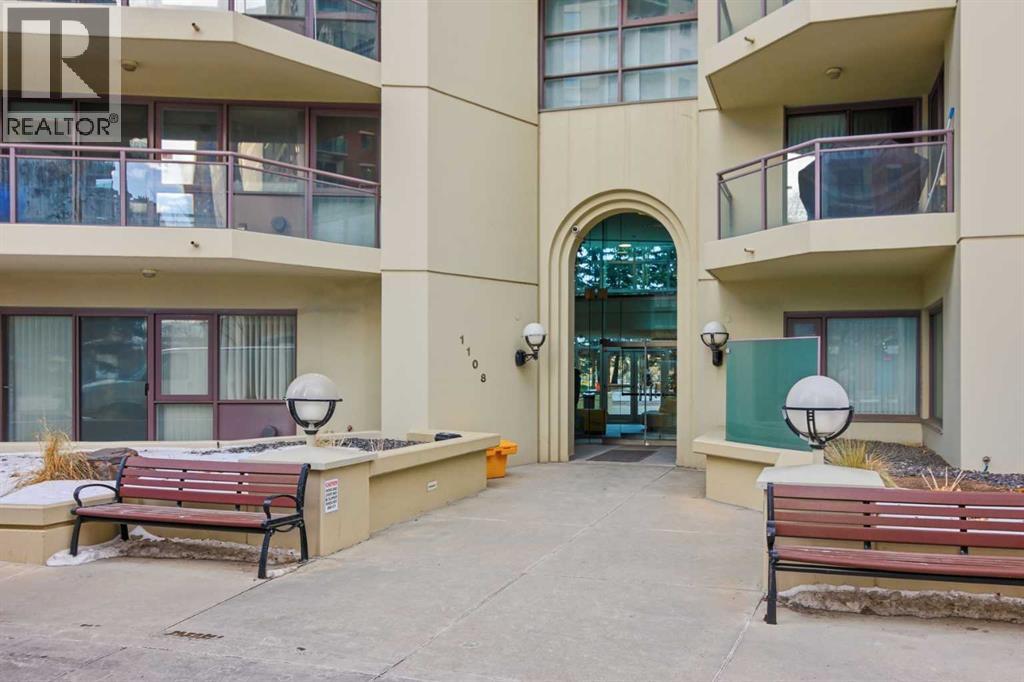 Apartment for Sale in 1207, 1108 6 Avenue SW|Calgary, Alberta T2P5K1 2