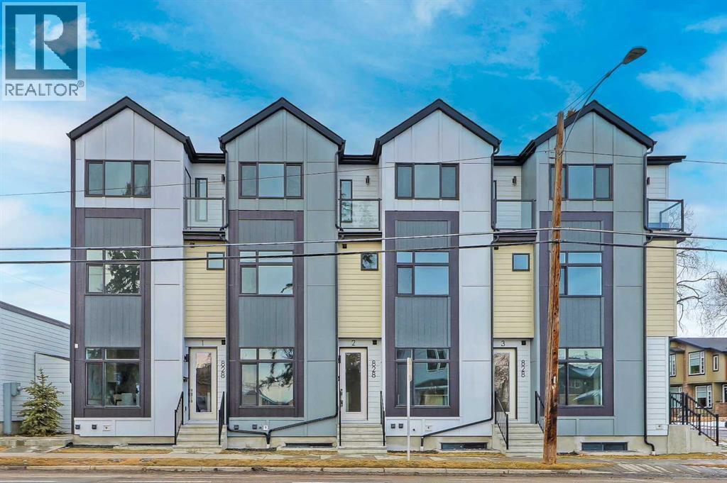 Row / Townhouse for Sale in 2 & 7, 828 8 Avenue NE|Calgary, Alberta T2E9E2