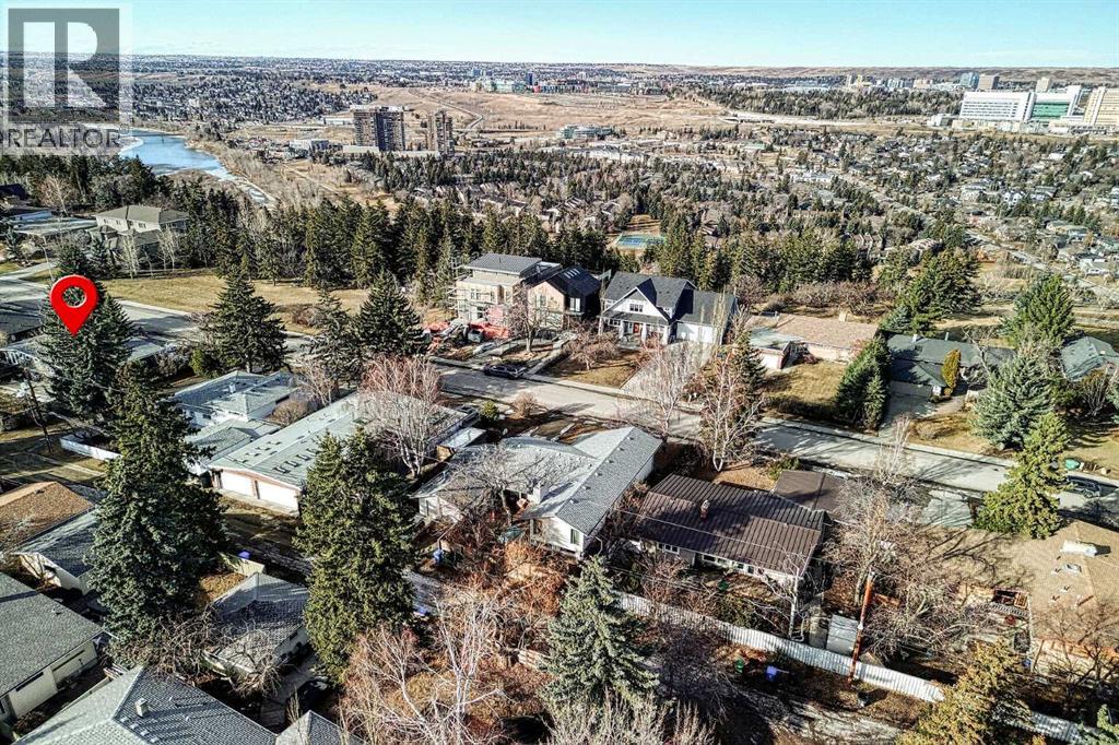 House for Sale in 75 Wildwood Drive SW|Calgary, Alberta T3C3C6