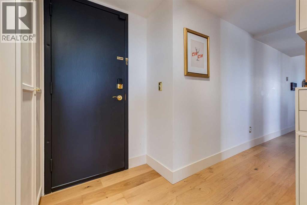 Apartment for Sale in 307, 1807 22 Avenue SW|Calgary, Alberta T2T0S1 3