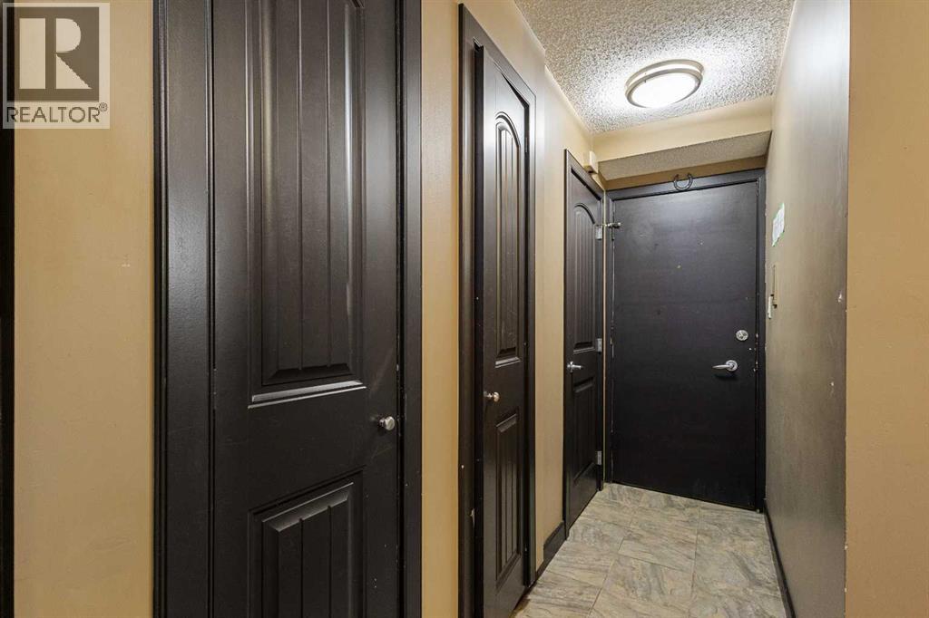 Apartment for Sale in 105, 620 15 Avenue SW|Calgary, Alberta T2R0R5 5