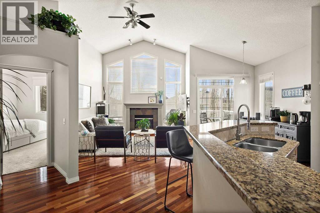 House for Sale in 93 Cranwell Place SE|Calgary, Alberta T3M1A2 5