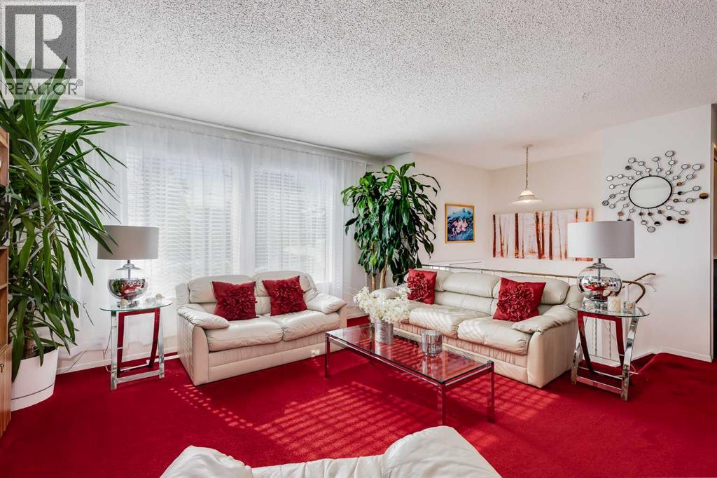 House for Sale in 107 Bedwood Bay NE|Calgary, Alberta T3K1M1 4