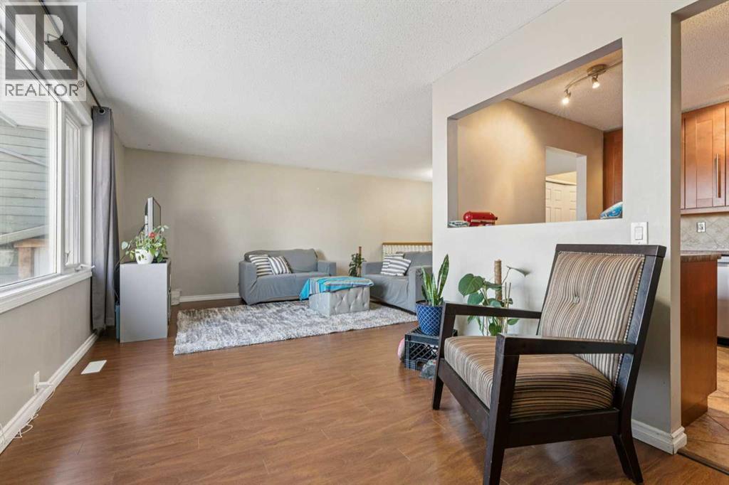 Duplex for Sale in 70 Midridge Gardens SE|Calgary, Alberta T2X1C3 3