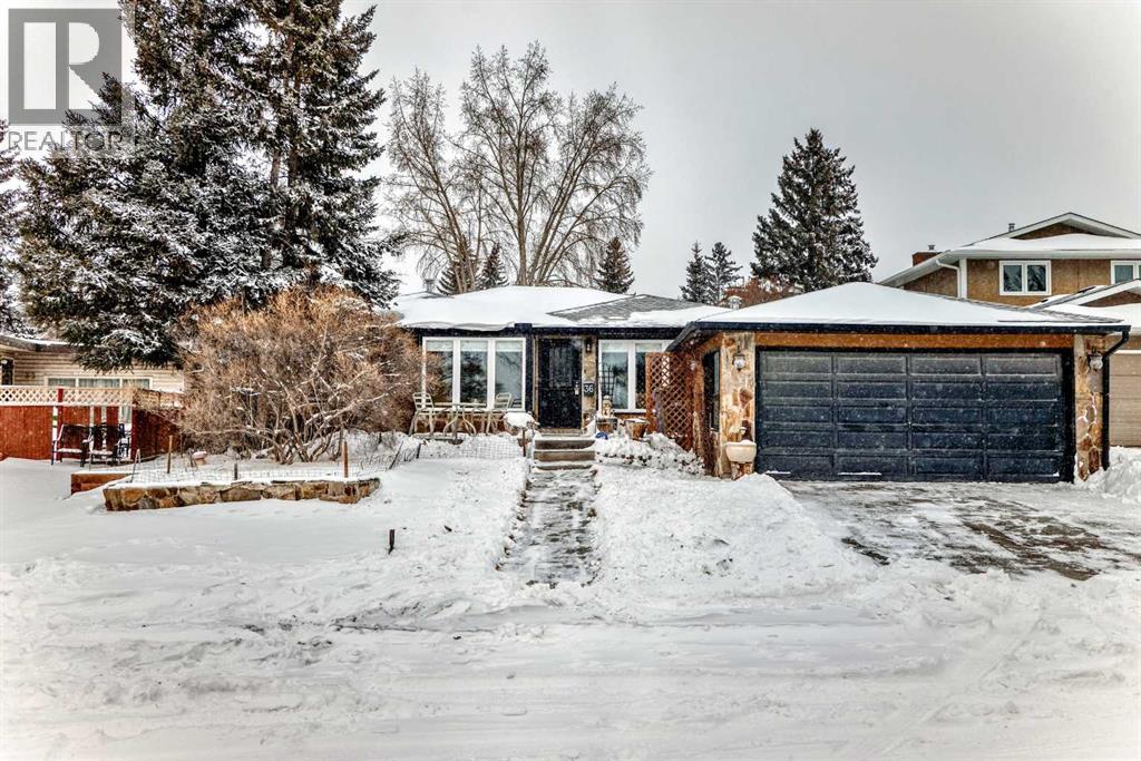 House for Sale in 36 Dalrymple Green NW|Calgary, Alberta T3A1Y2