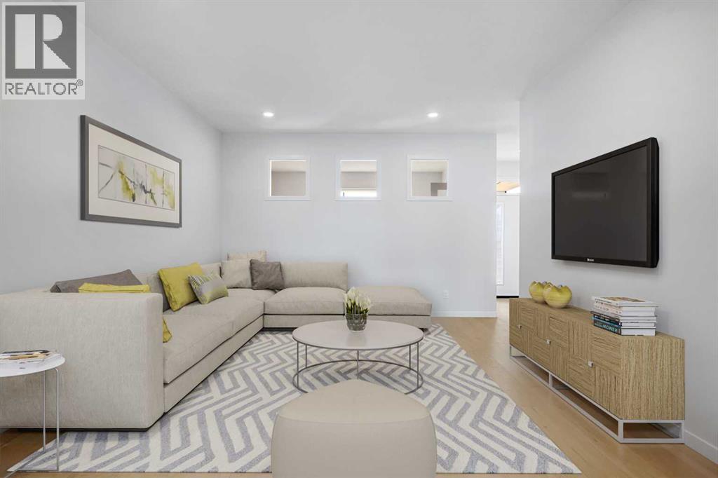 House for Sale in 118 Wolf Hollow Terrace SE|Calgary, Alberta T2X6C5 3