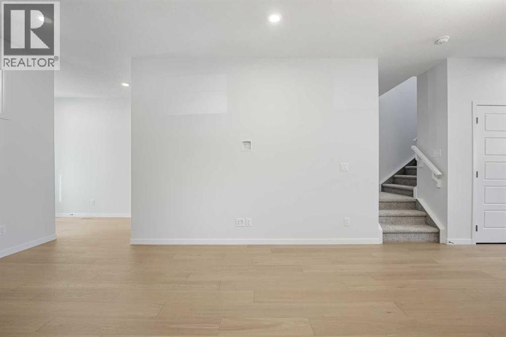 House for Sale in 118 Wolf Hollow Terrace SE|Calgary, Alberta T2X6C5 5