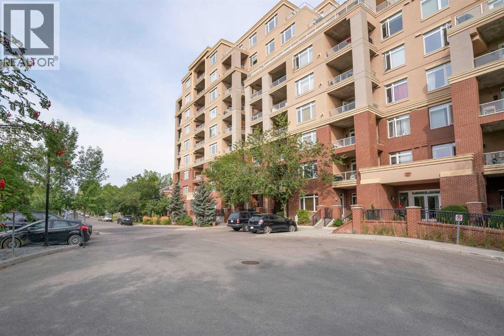 Apartment for Sale in 3803, 24 Hemlock Crescent SW|Calgary, Alberta T3C2Z1 3