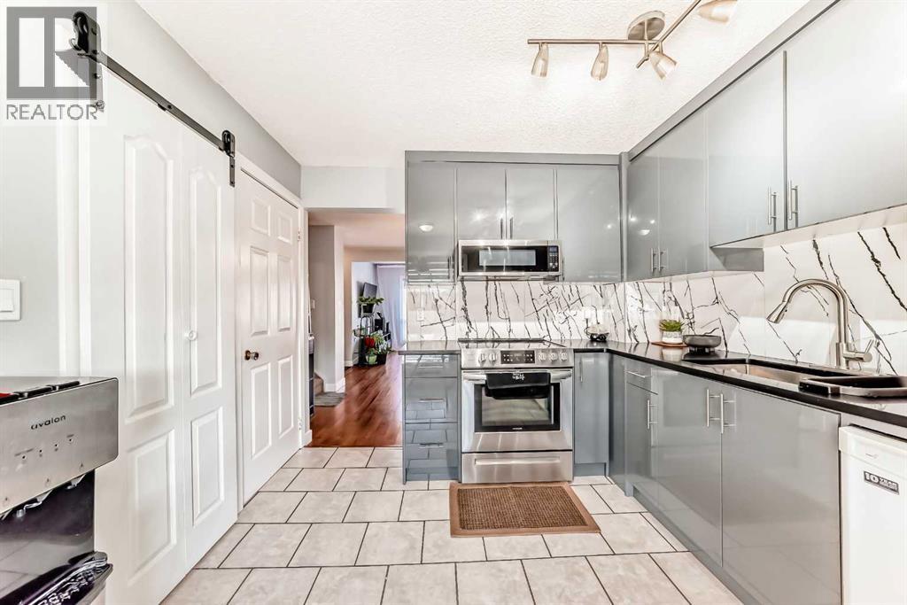 House for Sale in 78 Martinview Crescent NE|Calgary, Alberta T3J2S5 3