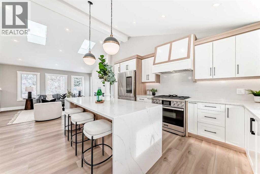 House for Sale in 7 Lake Sundance Place SE|Calgary, Alberta T2J2S9 5