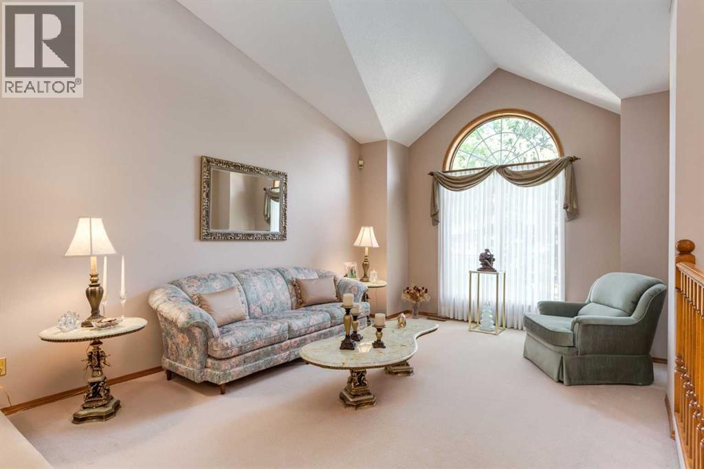 House for Sale in 180 Edgevalley Circle NW|Calgary, Alberta T3A4Z8 4