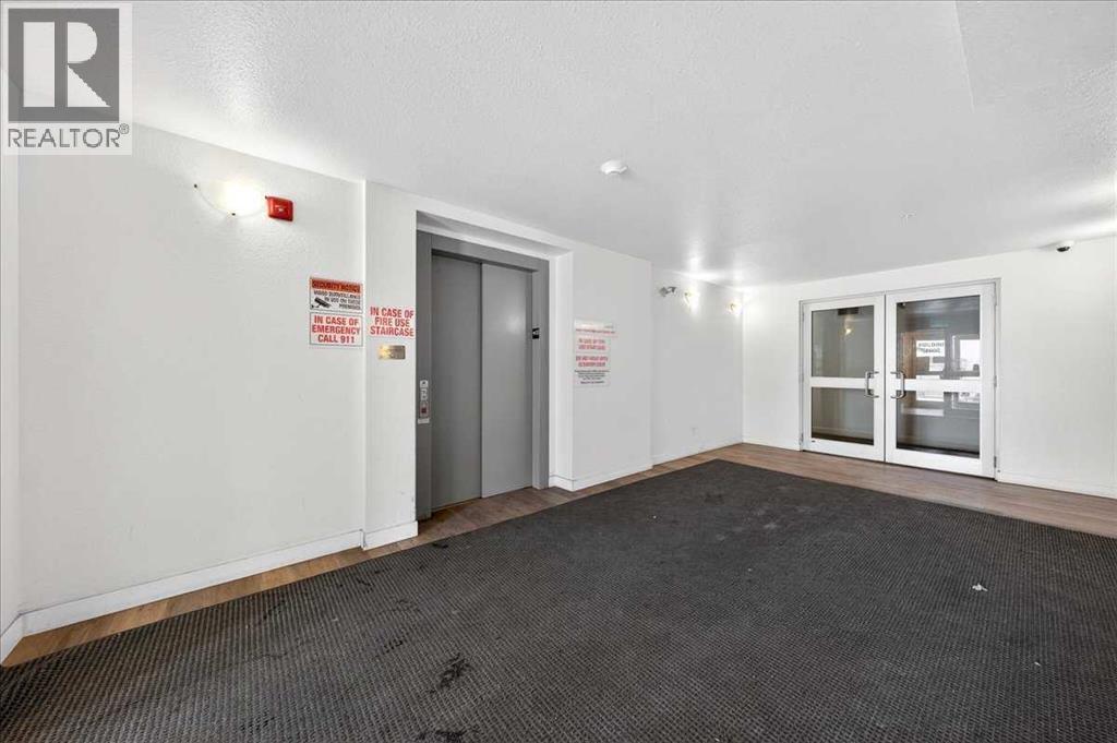 Apartment for Sale in 2208, 6118 80 Avenue NE|Calgary, Alberta T3J0S6 3