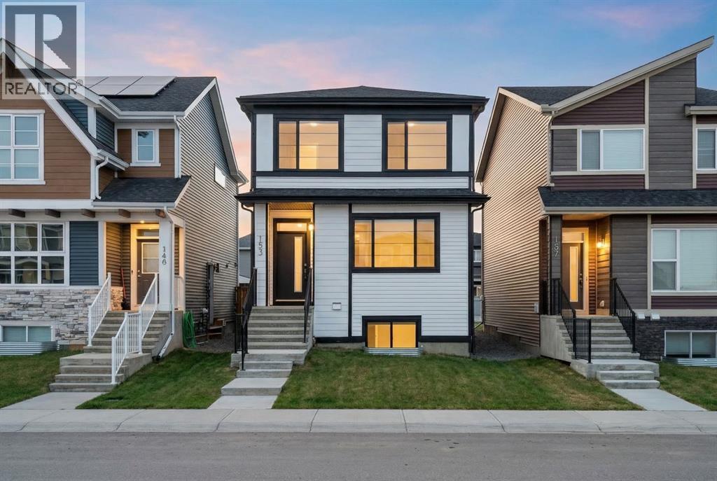 House for Sale in 153 Edith Way NW|Calgary, Alberta T3R2B8