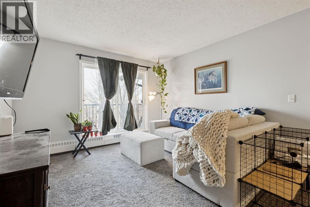 Apartment for Sale in 412, 11 Dover Point SE|Calgary, Alberta T2B3J8 5