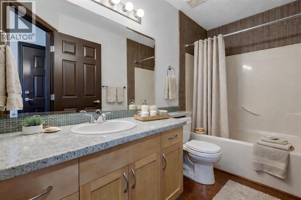 Apartment for Sale in 403, 3810 43 Street SW|Calgary, Alberta T3E7T7 5