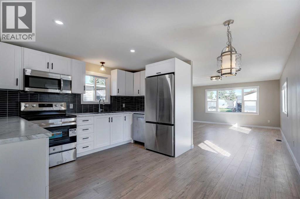 Mobile Home for Sale in 142, 6724 17 Avenue SE|Calgary, Alberta T2A0W5 5