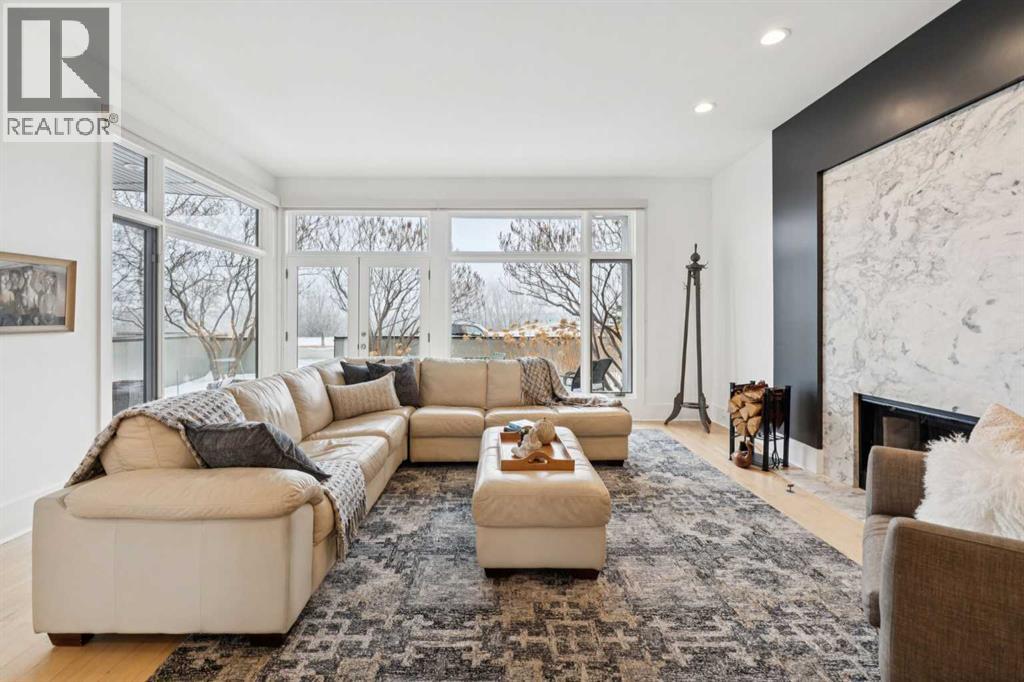 House for Sale in 3834 1A Street SW|Calgary, Alberta T2S1R5 5