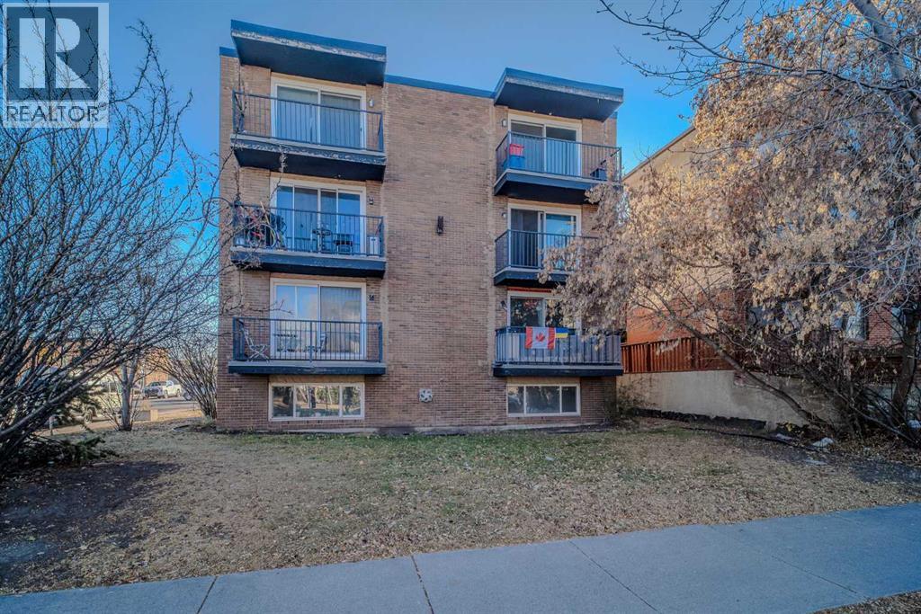 Apartment for Sale in 32, 1703 11 Avenue SW|Calgary, Alberta T3C0N5