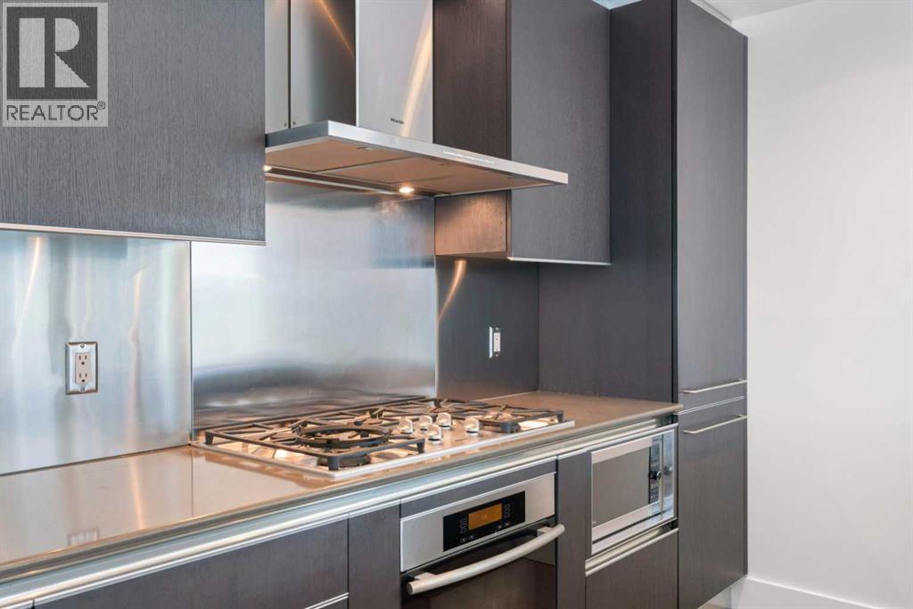 Apartment for Sale in 2305, 433 11 Avenue SE|Calgary, Alberta T2G0C7 3