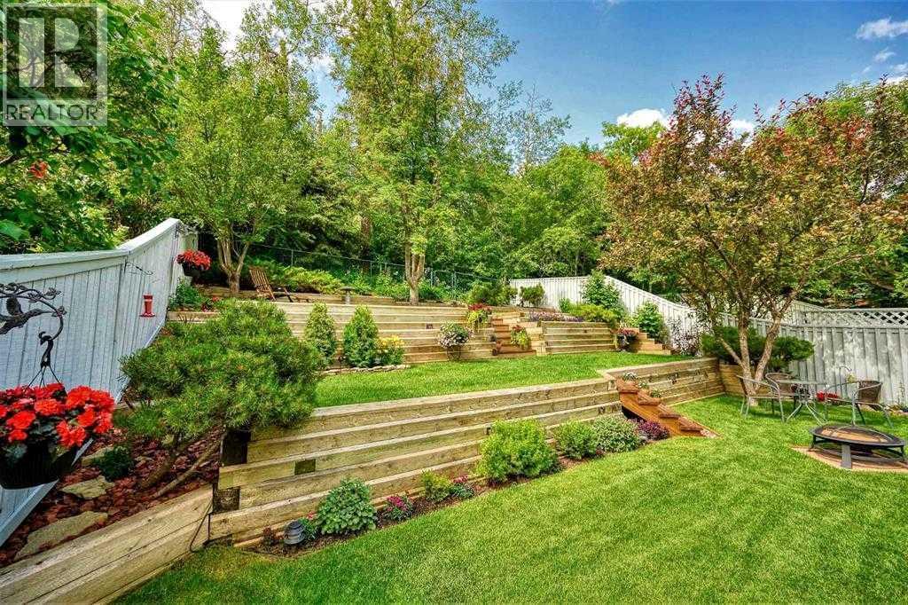 House for Sale in 8535 33 Avenue NW|Calgary, Alberta T3B1M2 4