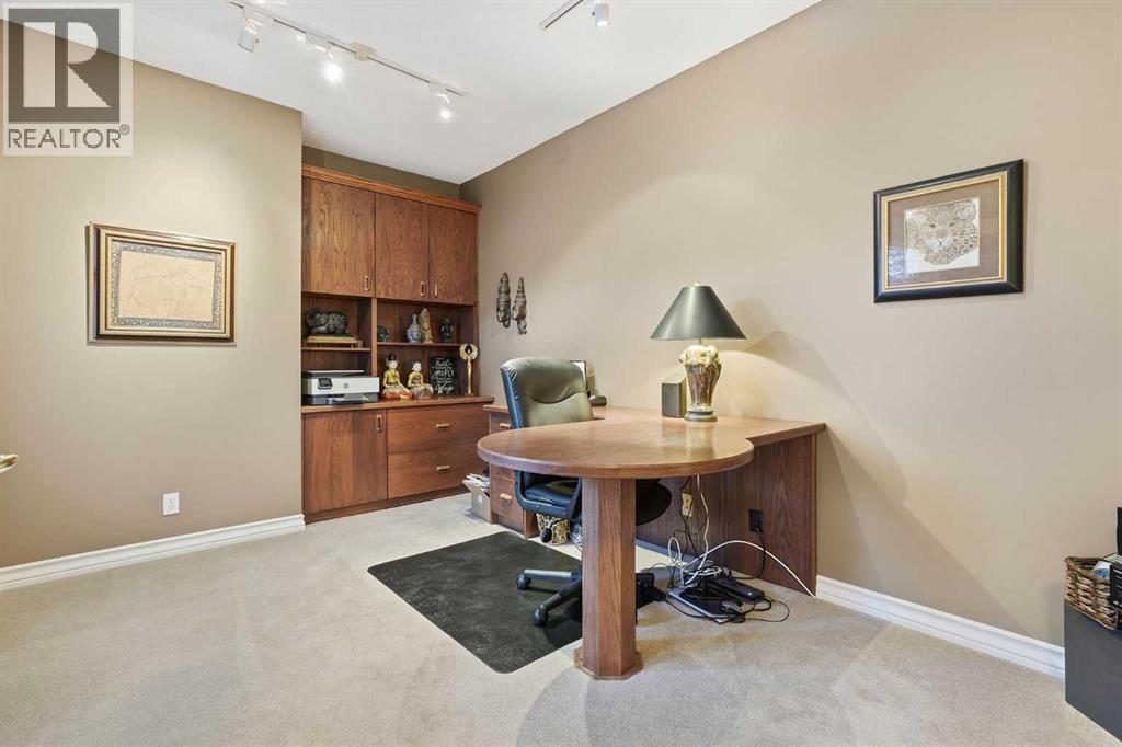 Duplex for Sale in 23 Prominence Point SW|Calgary, Alberta T3H3E8 5