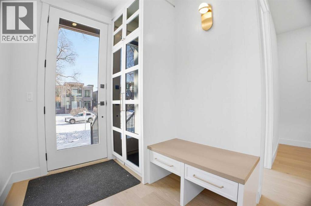 House for Sale in 2519 19A Street SW|Calgary, Alberta T2T4Z1 4