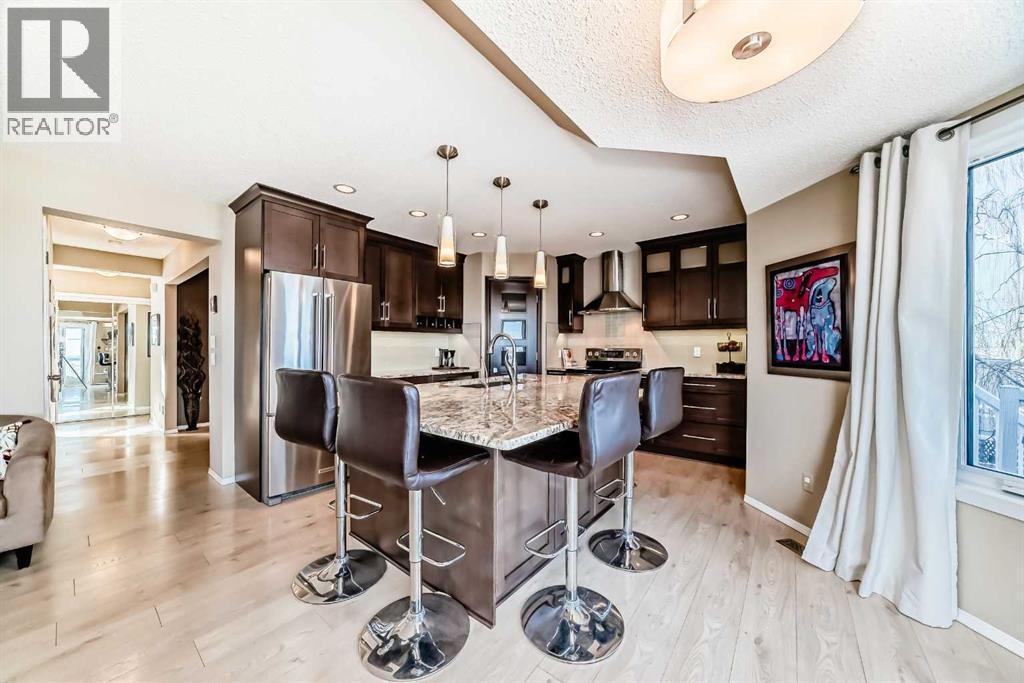 House for Sale in 151 Macewan Park Circle NW|Calgary, Alberta T3K4A3 4