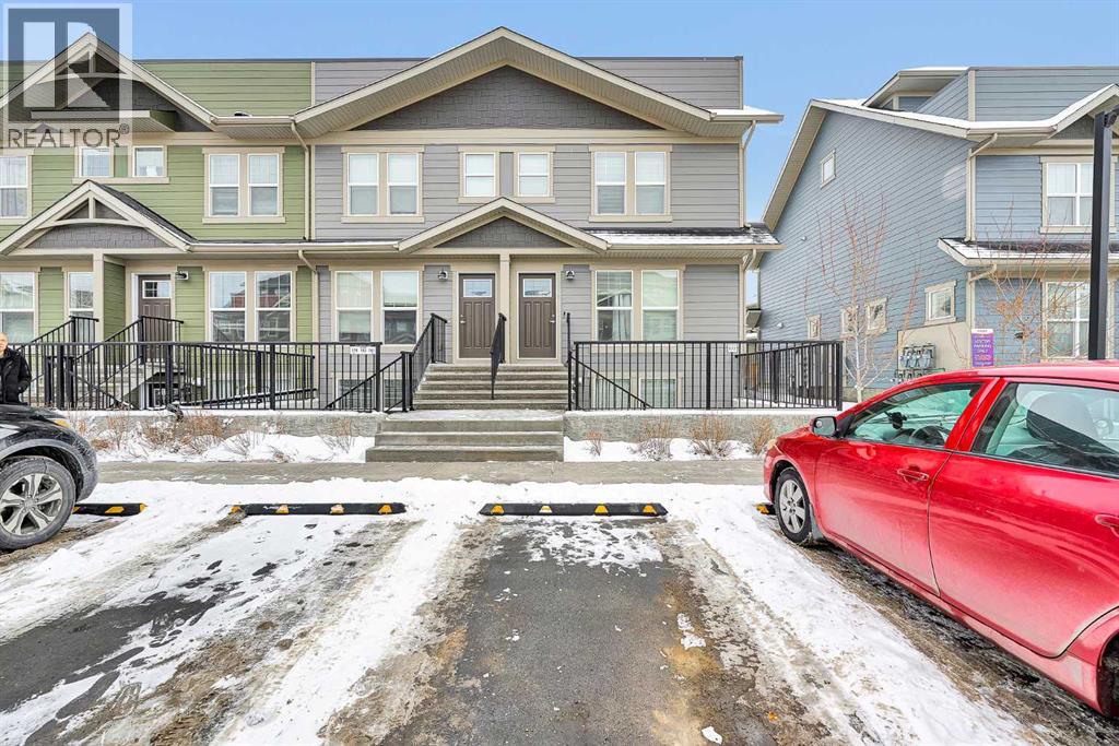 Row / Townhouse for Sale in 317 Cranbrook Square SE|Calgary, Alberta T3M2K8 2