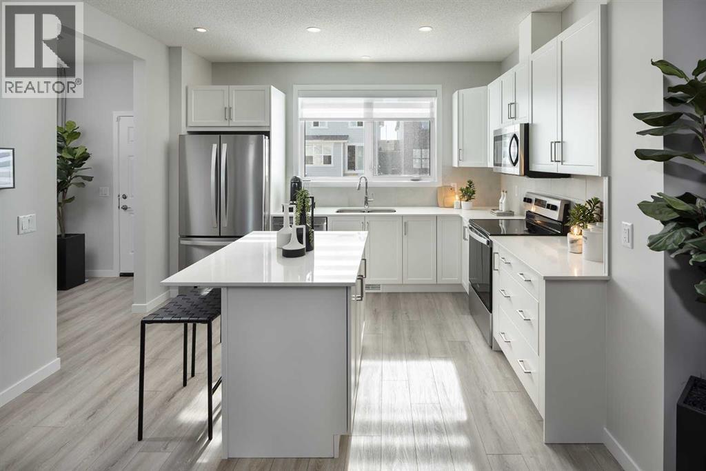 House for Sale in 74 Magnolia Street SE|Calgary, Alberta T3M3X8