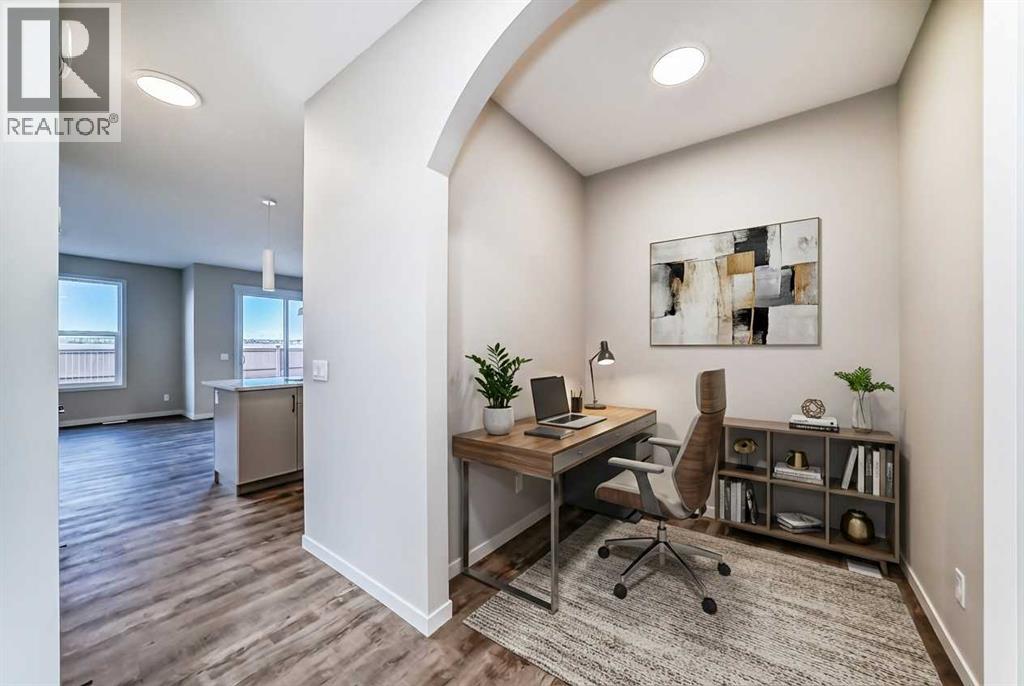 House for Sale in 35 Bartlett Crescent SE|Calgary, Alberta T3S0P6 5