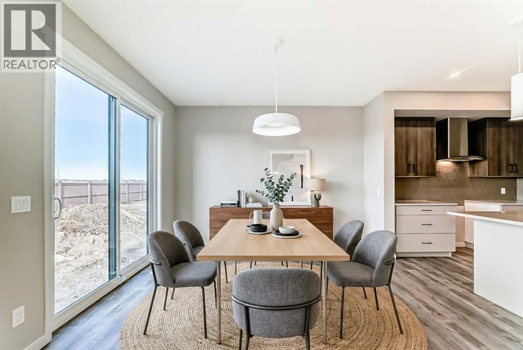 House for Sale in 35 Bartlett Crescent SE|Calgary, Alberta T3S0P6 4