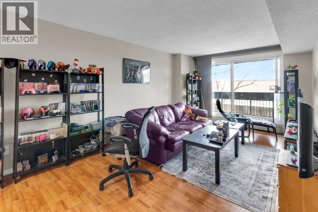 Apartment for Sale in 403, 9800 Horton Road SW|Calgary, Alberta T2V5B5 4