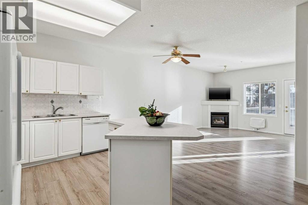 Apartment for Sale in 112, 2850 51 Street SW|Calgary, Alberta T3E6S7 3