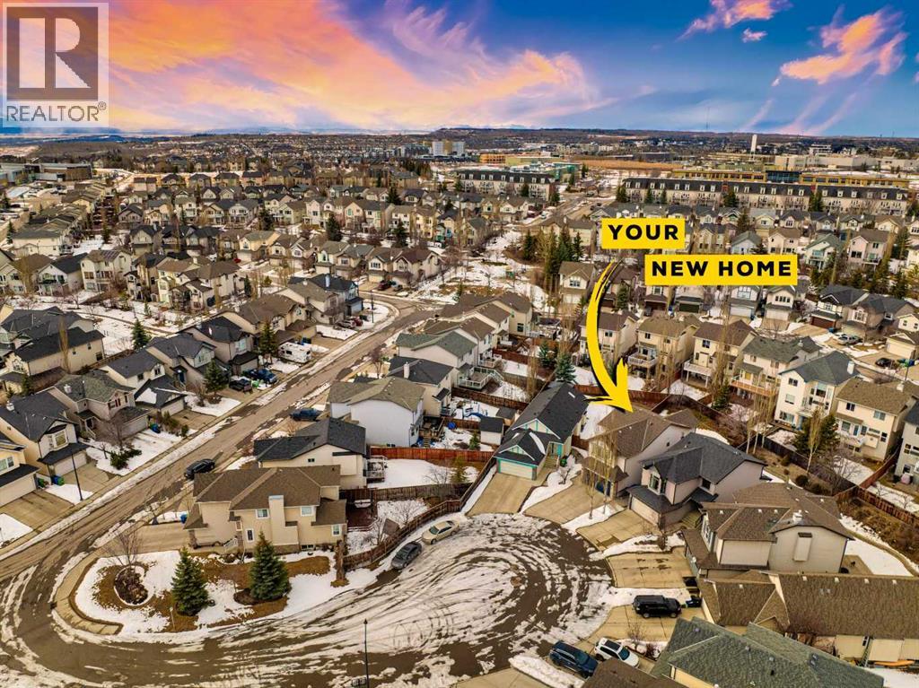 House for Sale in 54 Springborough Point SW|Calgary, Alberta T3H5M9 2