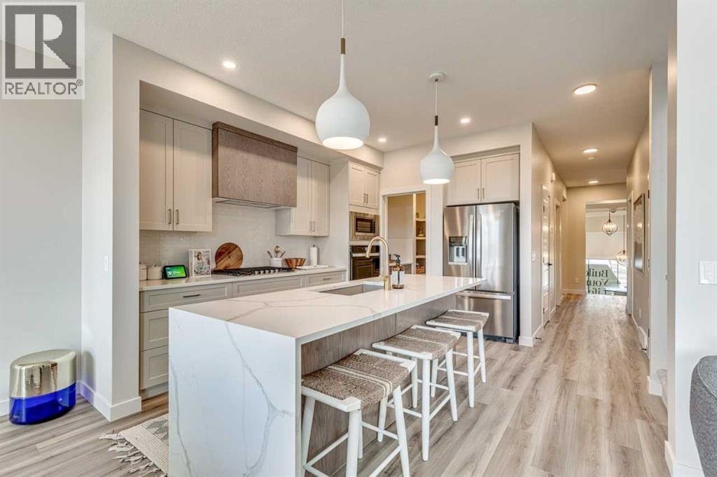 House for Sale in 84 Amblefield Grove NW|Calgary, Alberta T3P2L7 2