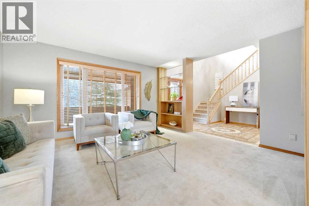 House for Sale in 220 Mckenzie Lake Cove SE|Calgary, Alberta T2Z1M4 5