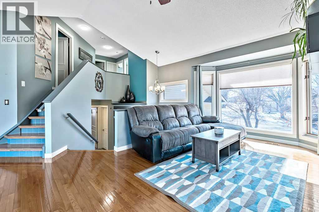 House for Sale in 851 Mckenzie Drive SE|Calgary, Alberta T2Z1W3 4