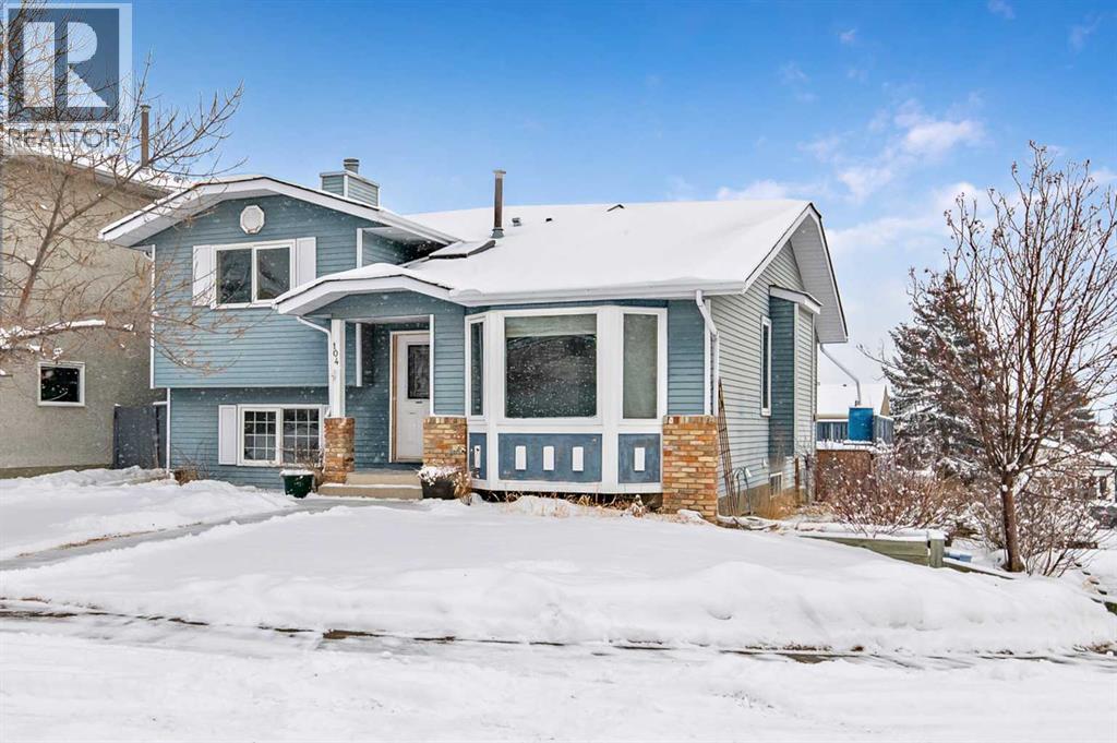 House for Sale in 104 Macewan Meadow Way NW|Calgary, Alberta T3K3H8