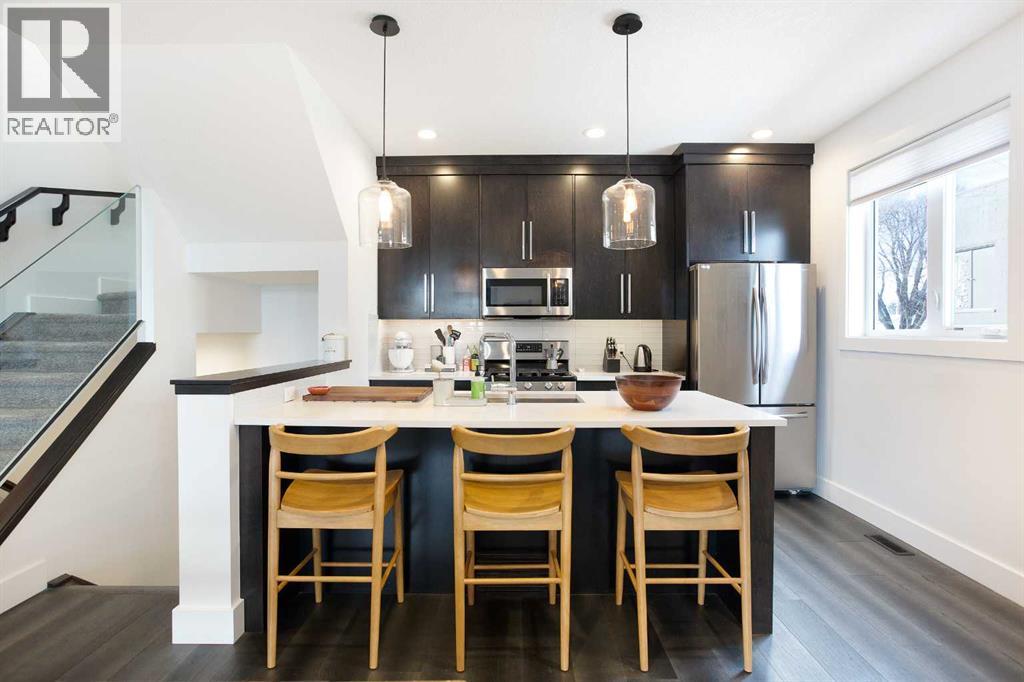 Row / Townhouse for Sale in 2, 2816 34 Street SW|Calgary, Alberta T3E2W9 5