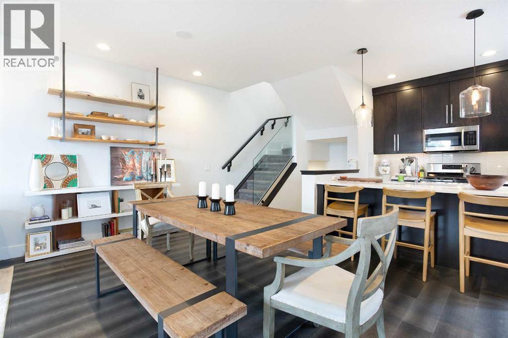 Row / Townhouse for Sale in 2, 2816 34 Street SW|Calgary, Alberta T3E2W9 2