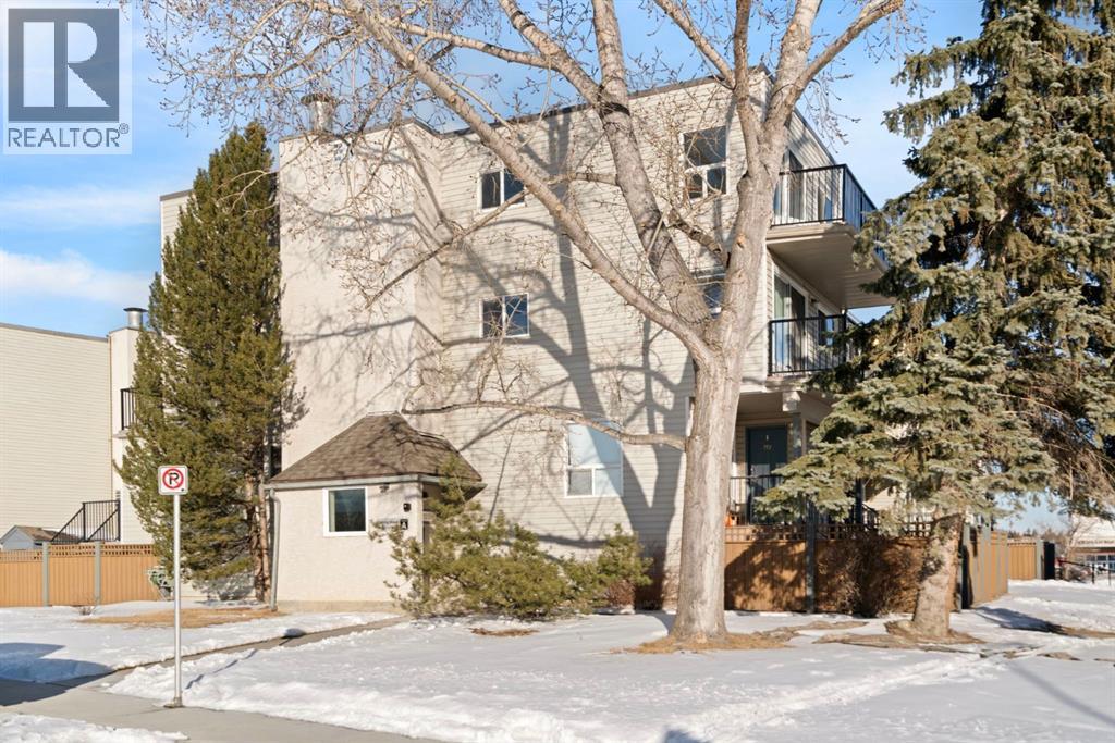 Apartment for Sale in 302A, 3615 49 Street NW|Calgary, Alberta T3A2L8 3